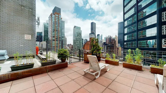 Serene Powers Real Estate Picture 9