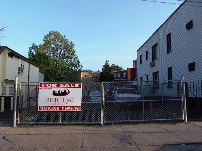 Right Time Realty, LLC Picture 2