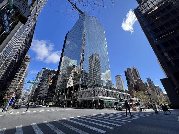825 Third Ave Picture 1