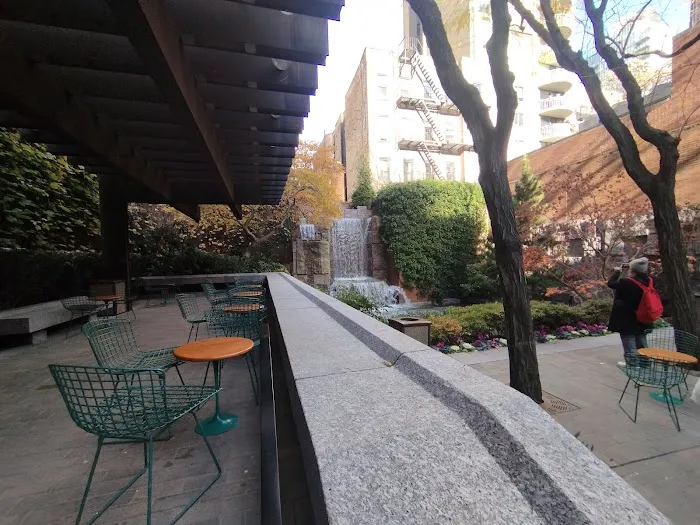 825 Third Ave Picture 7