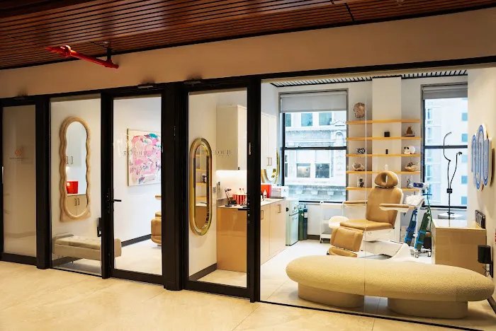 Suites by NYLO - Medical Co-Working Space Picture 4