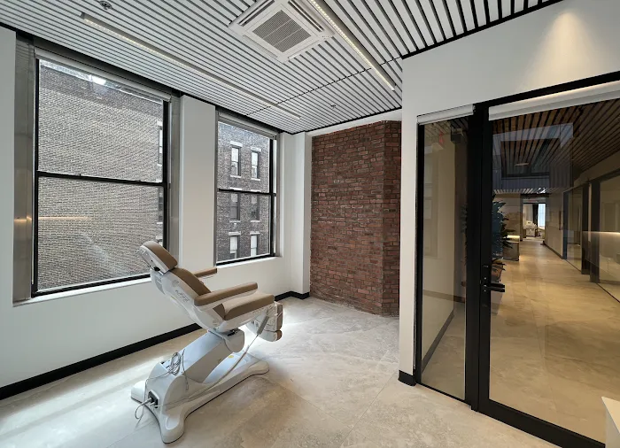 Suites by NYLO - Medical Co-Working Space Picture 10