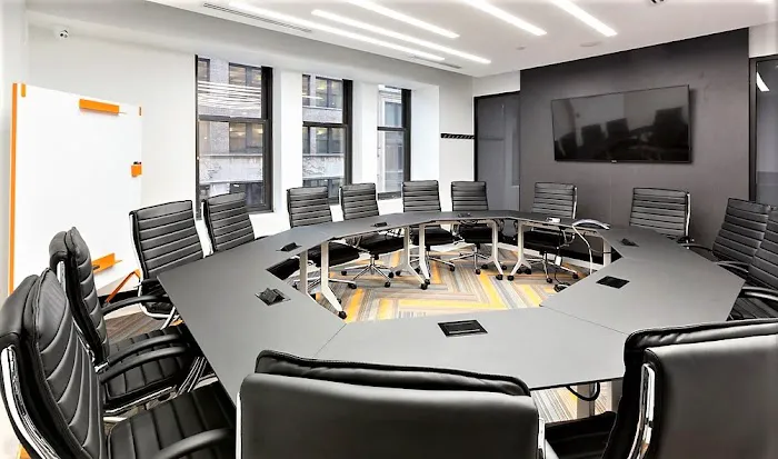 Jay Suites Fifth Avenue - NYC Office Space & Meeting Room Rentals Picture 4
