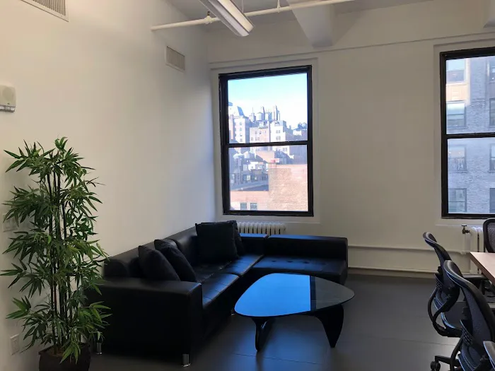 525 Seventh Avenue Picture 8