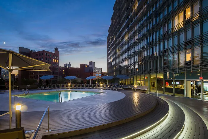 Instrata at Mercedes House Picture 8