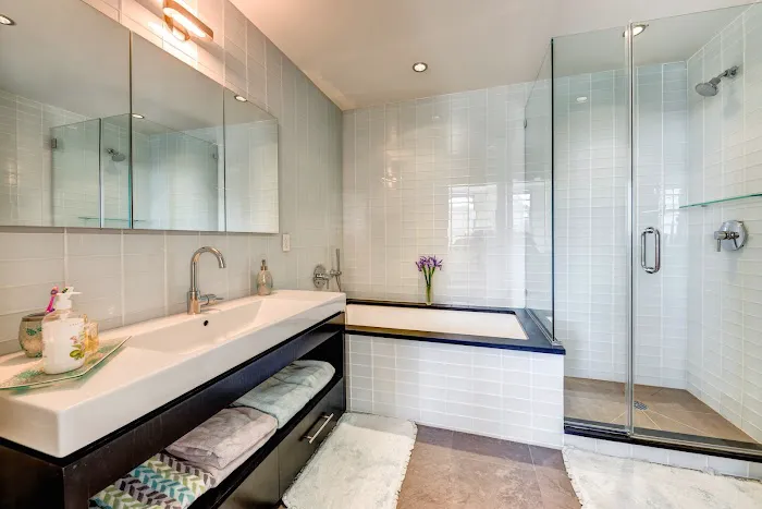 Instrata at Mercedes House Picture 6