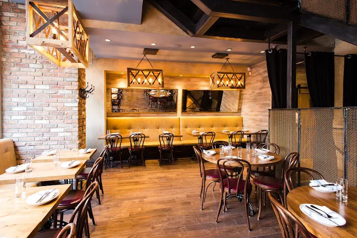 Manhattan Restaurant Brokers & Consulting Picture 1