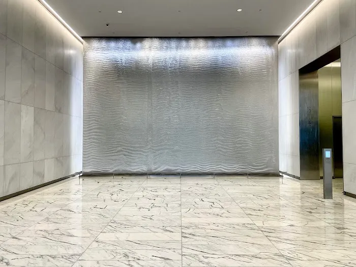 Bevmax Office Centers - Midtown West Picture 6