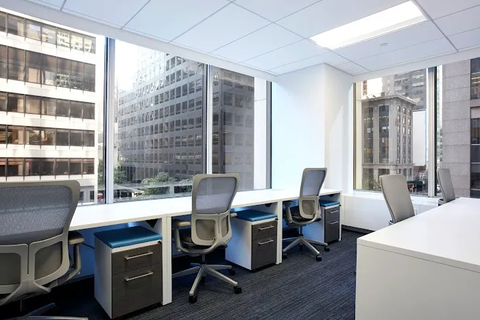 Emerge212 - Flexible NYC Office & Meeting Spaces - 1185 6th Ave Picture 5