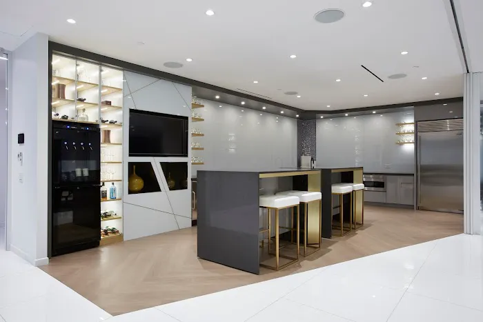 Emerge212 - Flexible NYC Office & Meeting Spaces - 1185 6th Ave Picture 10
