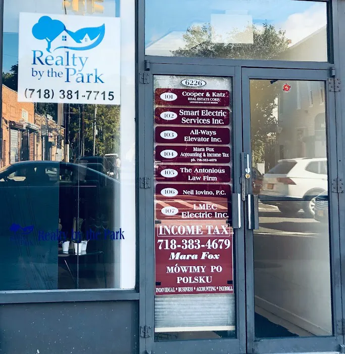 Realty By the Park Inc Picture 6