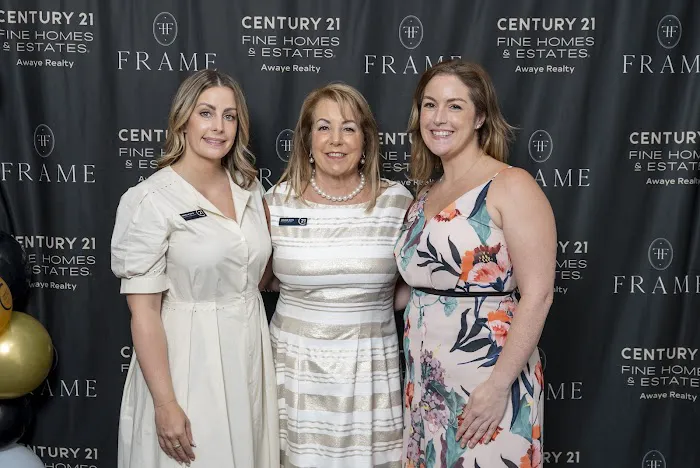 Century 21 Awaye Realty Picture 5