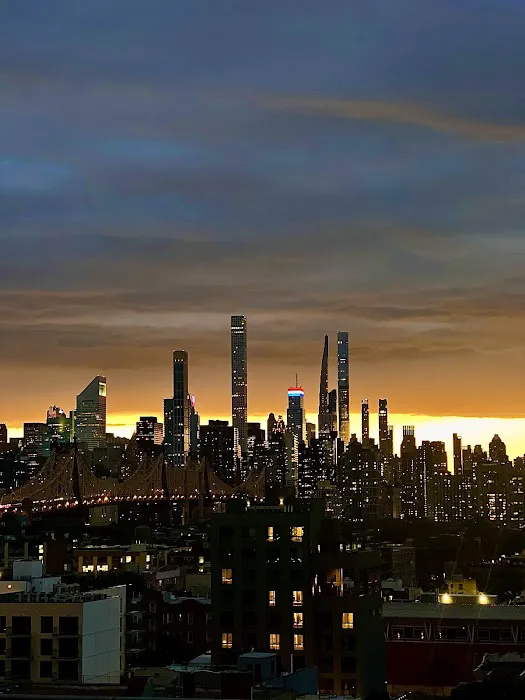 ARC Luxury Long Island City Apartments Picture 7