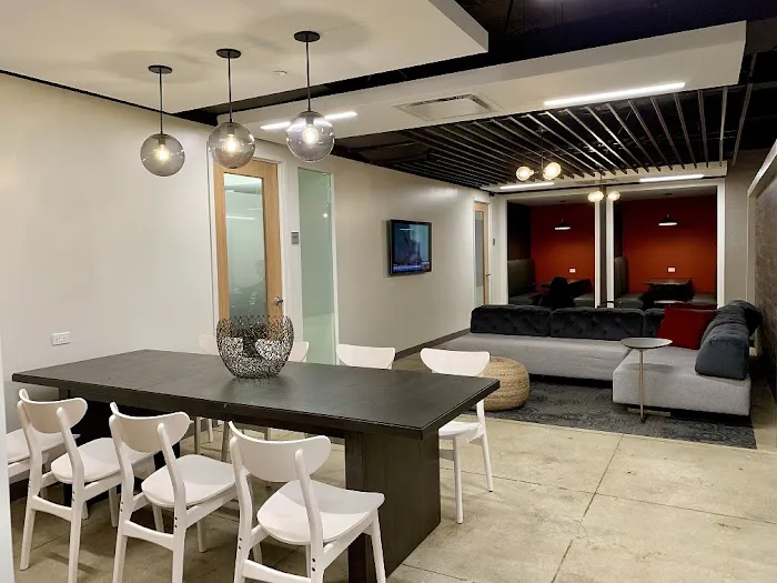 Corporate Suites Picture 4