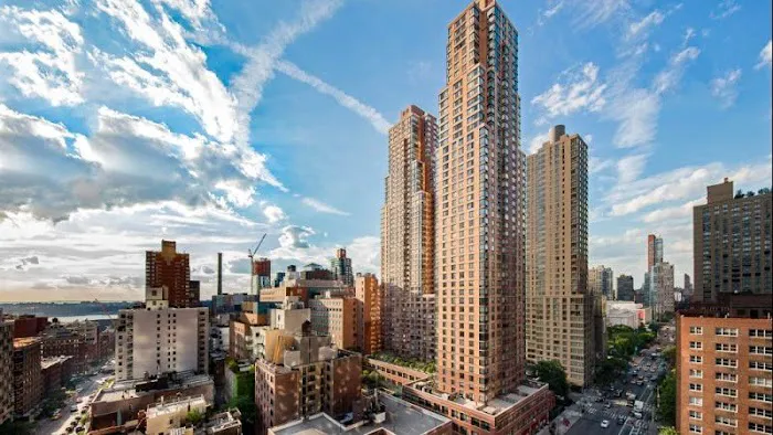 One Columbus Place Picture 1