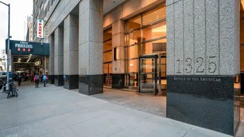 Regus - New York City - 1325 Avenue of Americas Picture 10