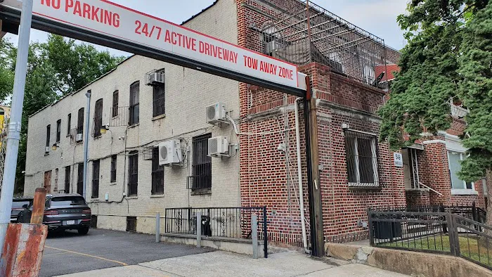 AH Brooklyn Realty Picture 1