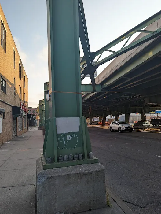 Eastman Comm'L & Ind'L Real Estate Picture 1