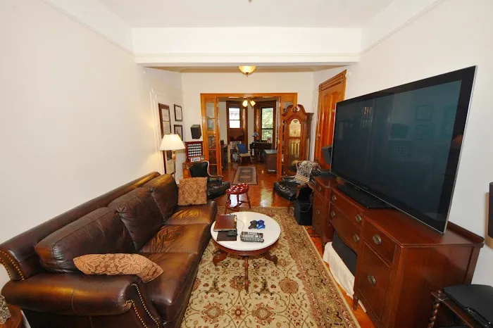 Brown Harris Stevens (formerly Halstead) Picture 10