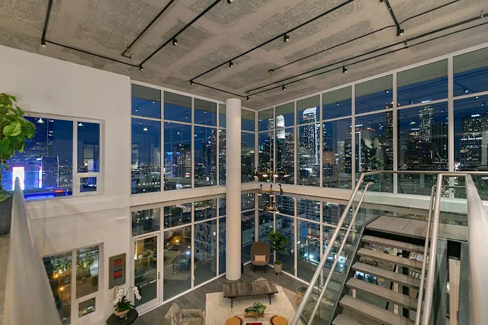Paramount Realty USA Picture 9