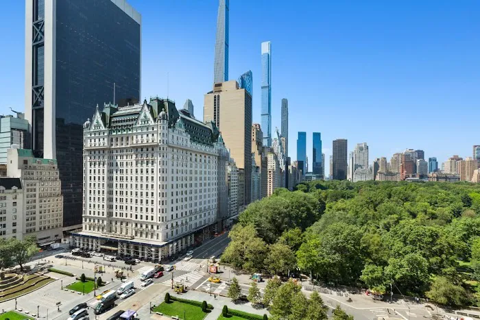 Paramount Realty USA Picture 3