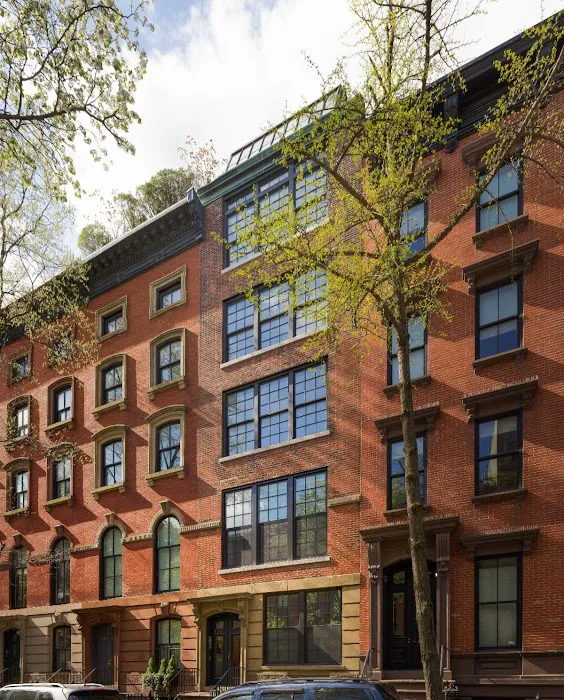 Paramount Realty USA Picture 7