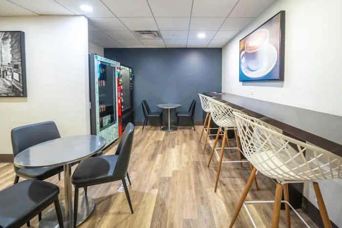Premier Workspaces Picture 7