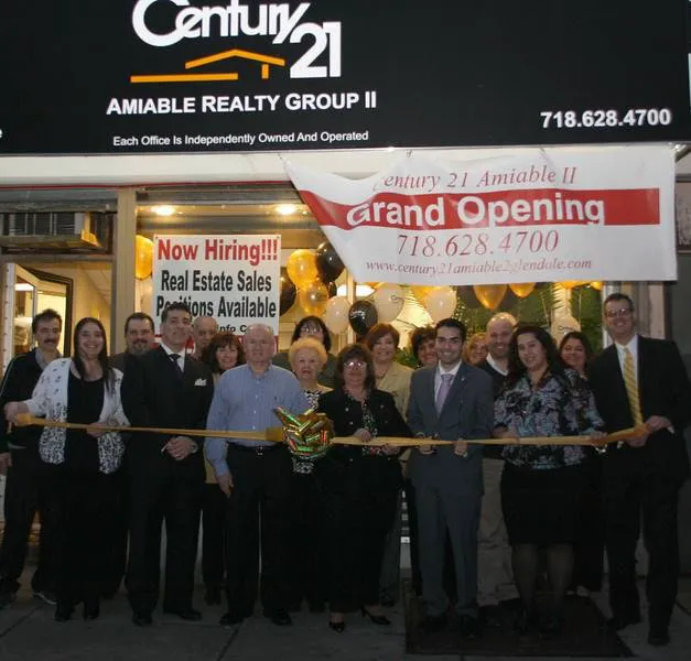 Century 21 Amiable II - Glendale Picture 5