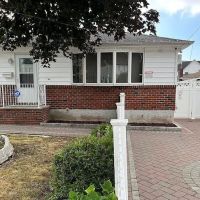 HOUSE FOR SALE ico