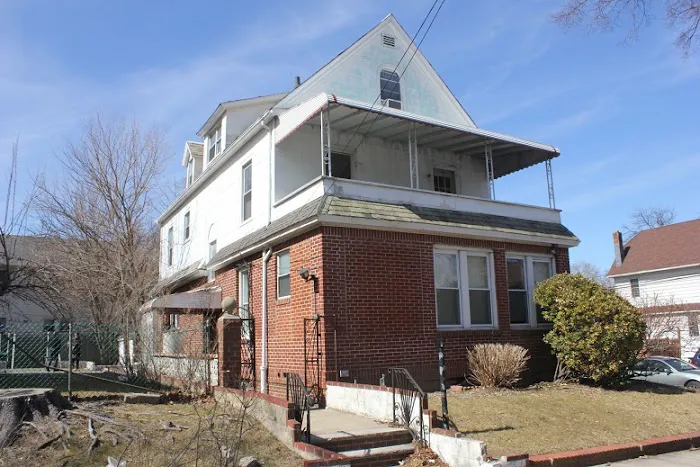 Strictly Realty Picture 3