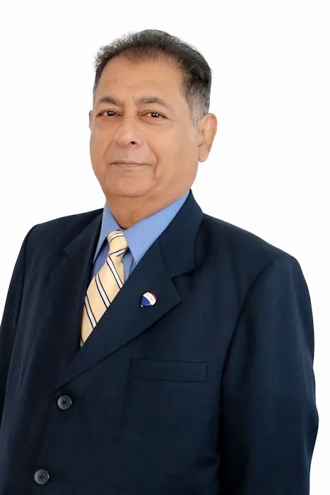 Ashok Sadarangani - RE/MAX Team Picture 1
