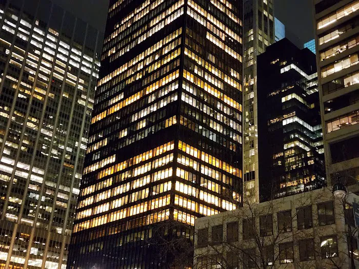 Lever House Picture 6