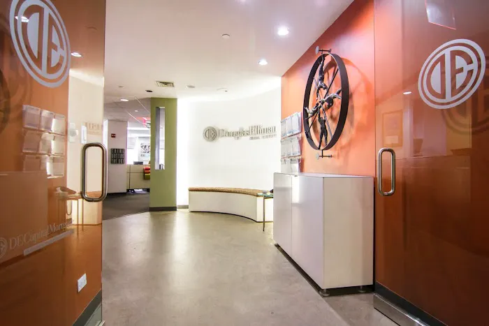 Douglas Elliman Real Estate Office in Lincoln Square New York, NY Picture 2