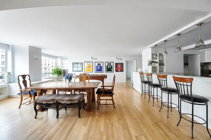 Brandon Bonfils, Upper West Side Broker, Realtor, at Brown Harris Stevens Picture 9