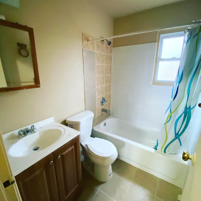 Higgins Realty Group, LLC Picture 3