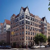 Kings and Queens Apartments ico