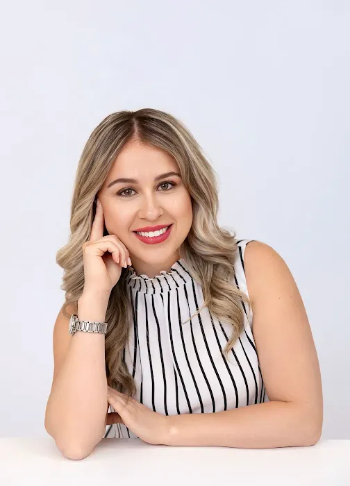 Danielle Efres Real Estate Picture 1