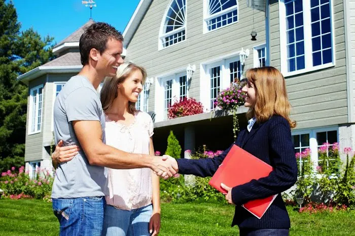 RealtyTopia, LLC Picture 2