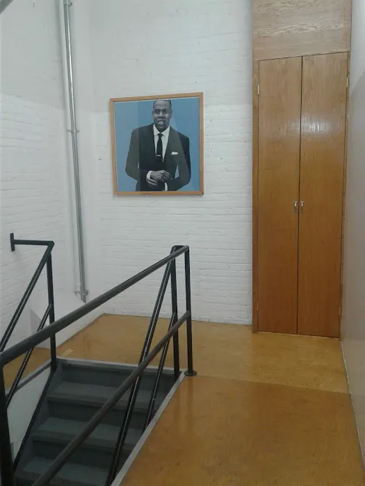 NY Studio Factory Picture 3