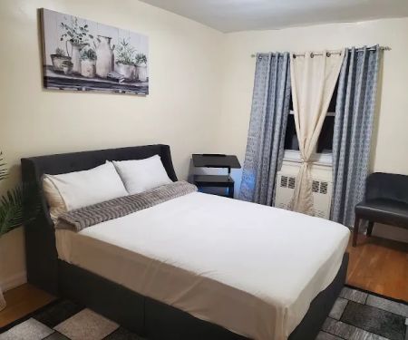 Dontreac Business Ventures( Cozy Brooklyn Apartment for Families & Friends)
