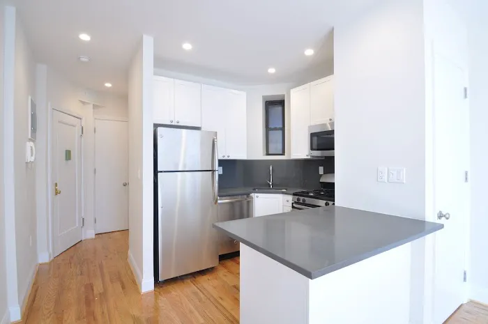 Harlington Realty Picture 8