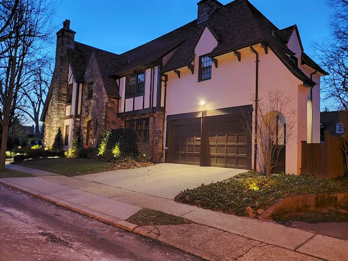 Home Court Real Estate LLC Picture 3