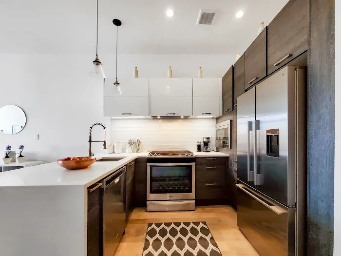 Home Court Real Estate LLC Picture 7