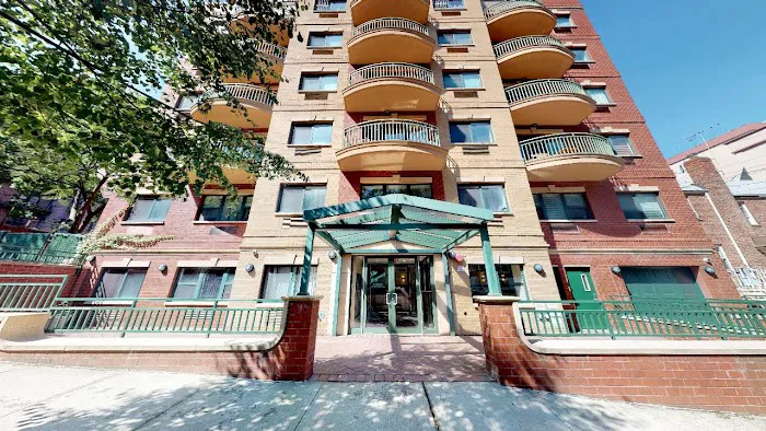 Metro Garden Realty Inc. Picture 6