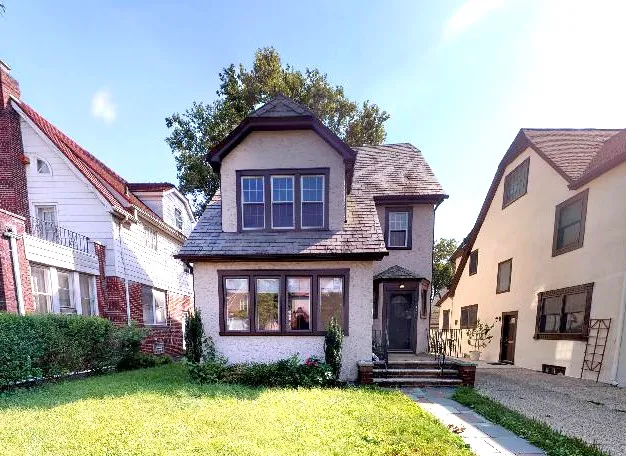 Metro Garden Realty Inc. Picture 4