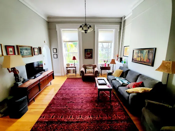 Metro Garden Realty Inc. Picture 8