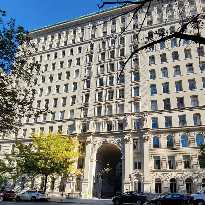 Apthorp Gate House Picture 4