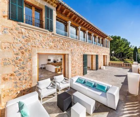 Luxian International Realty