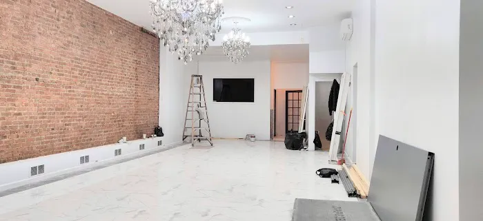 Zuz Realty Picture 1