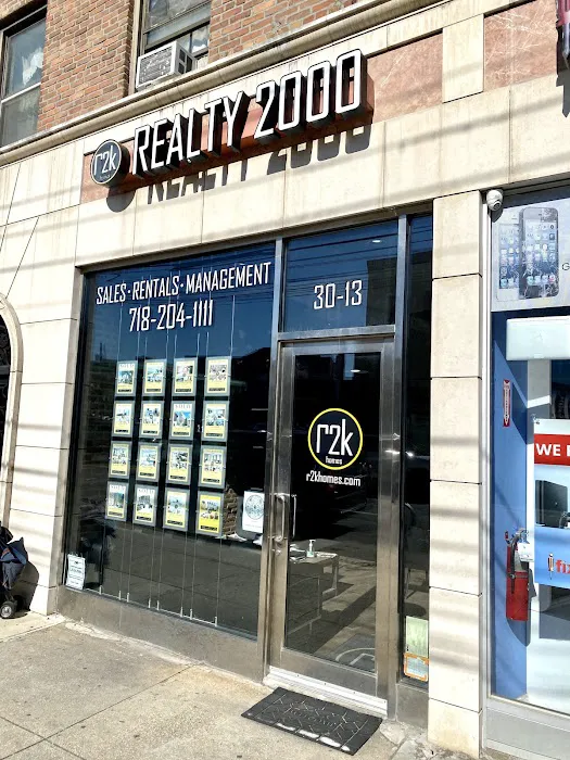 Realty 2000 Picture 1